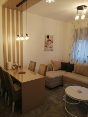 Apartman Tri M